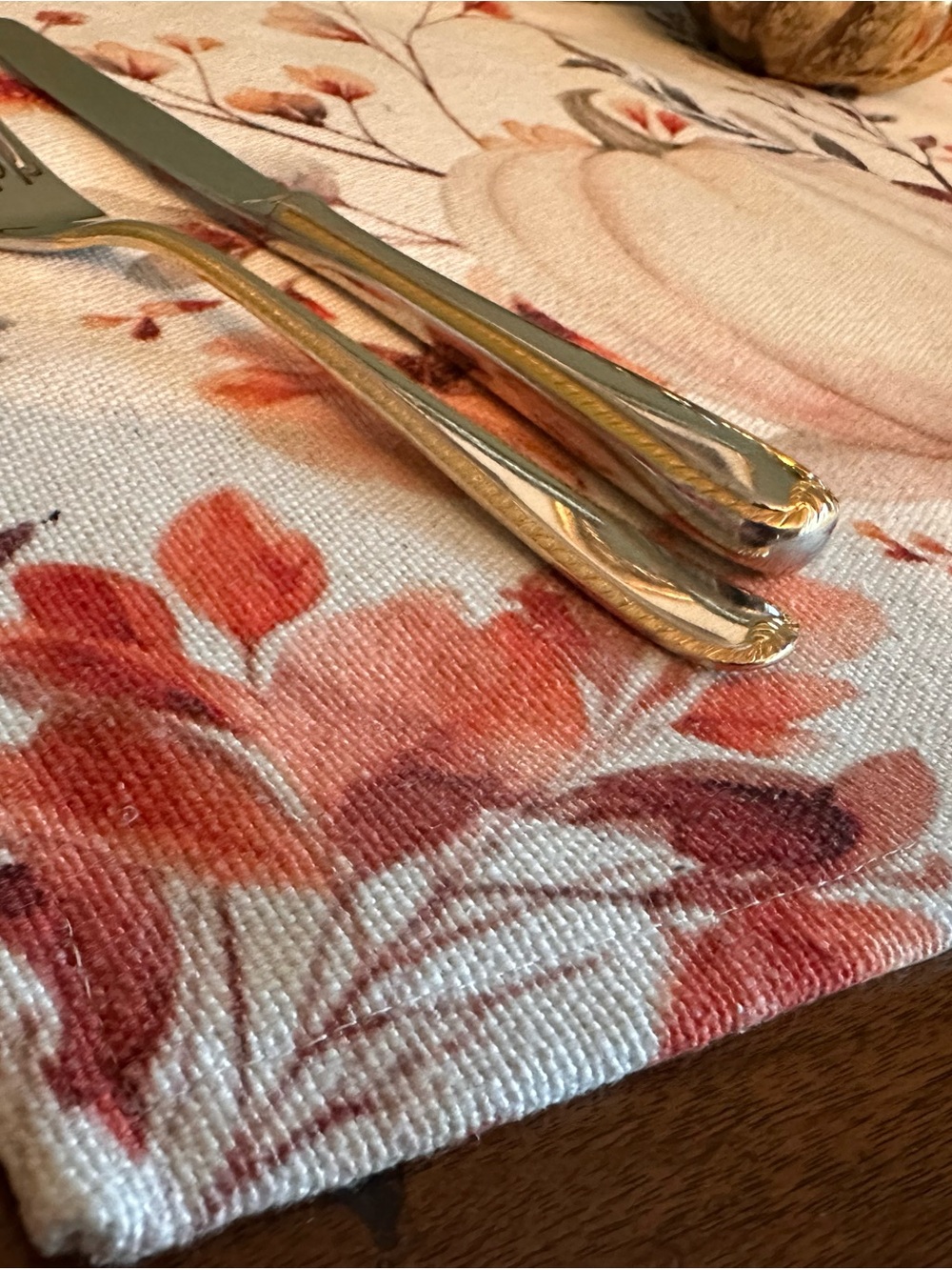Autumn Pumpkin Floral Placemats - Martha Stewart - Set of 2 (Cream & Orange) - Picture 10 of 14